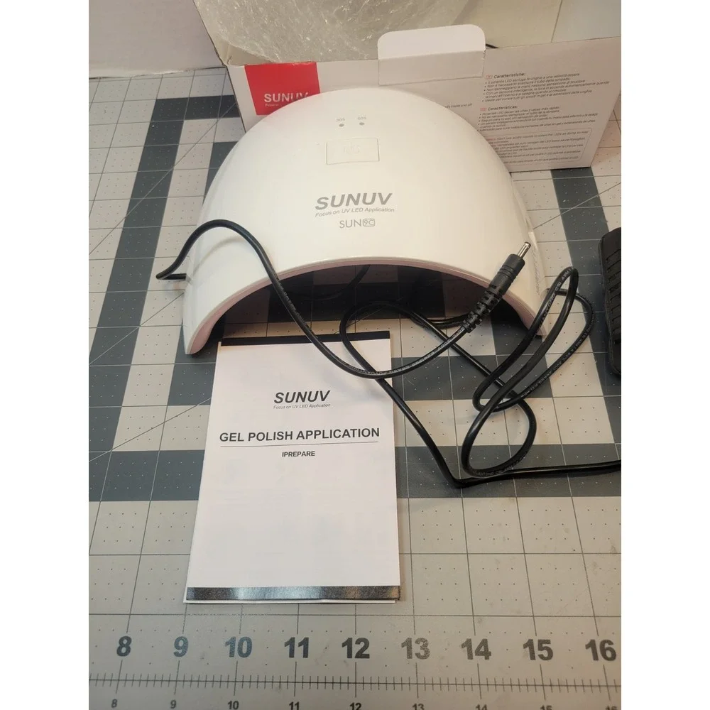 SUNUV SUN9C UV/LED Nail Lamp 24W 18 LEDs Timer Memory White w/Adapter